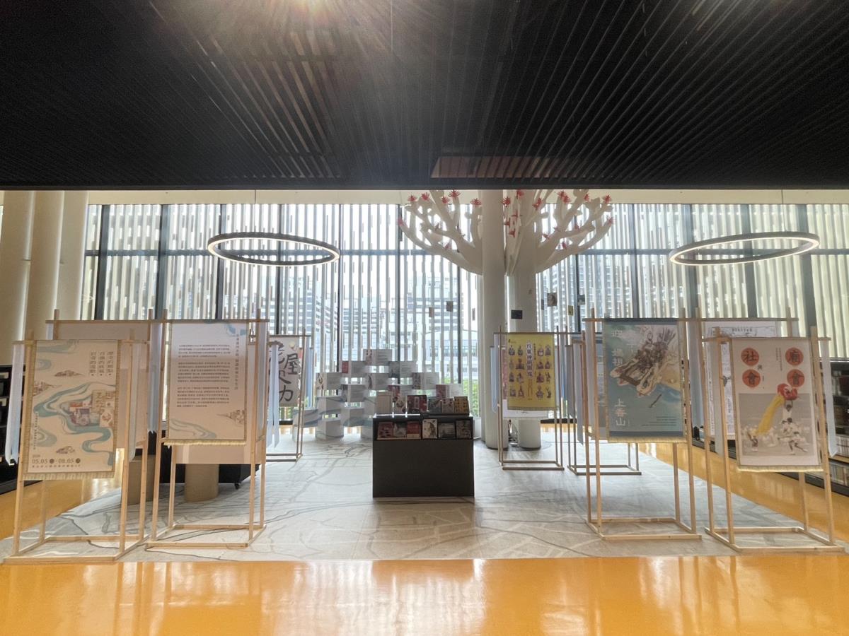 01-4F主題書展整體展場照