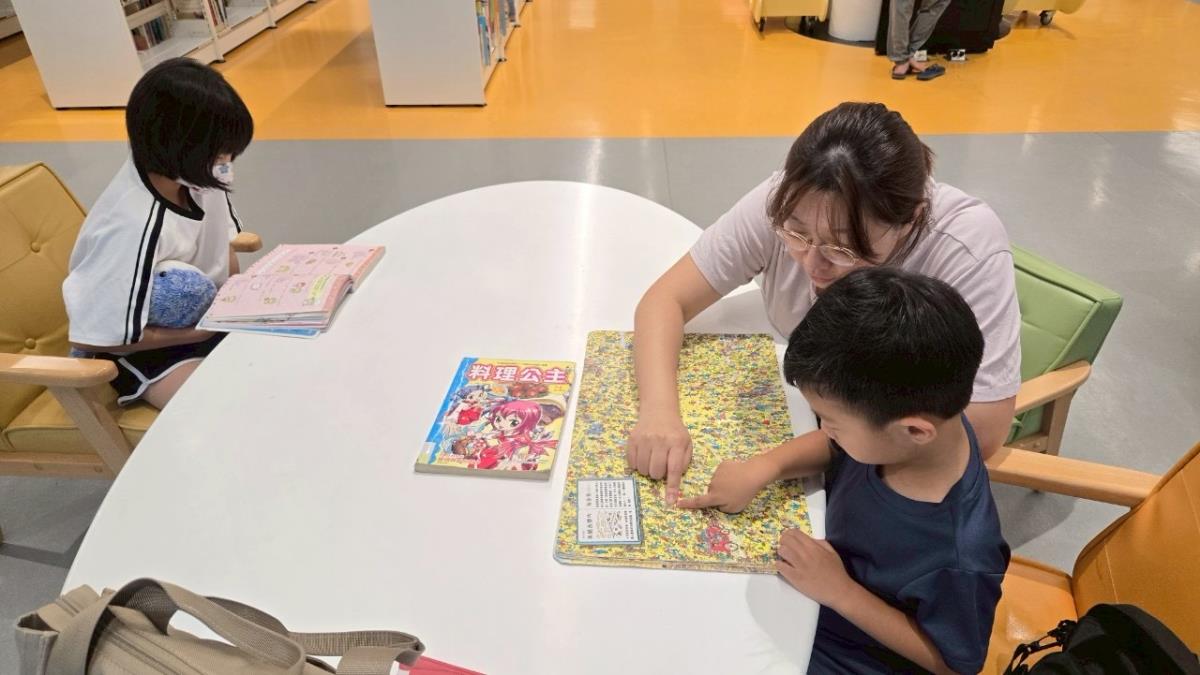 小小閱讀達人-鼓勵親子閱讀