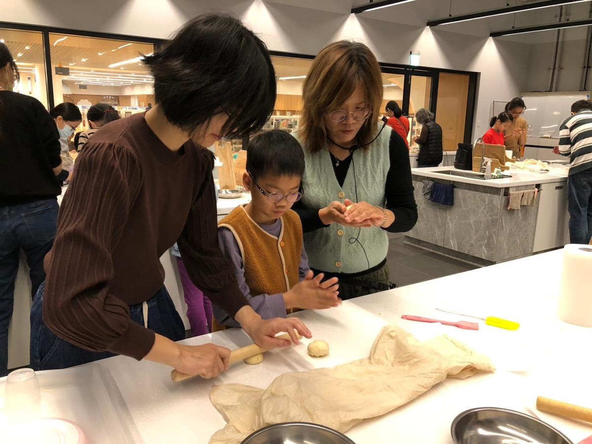 甜點製作示意圖