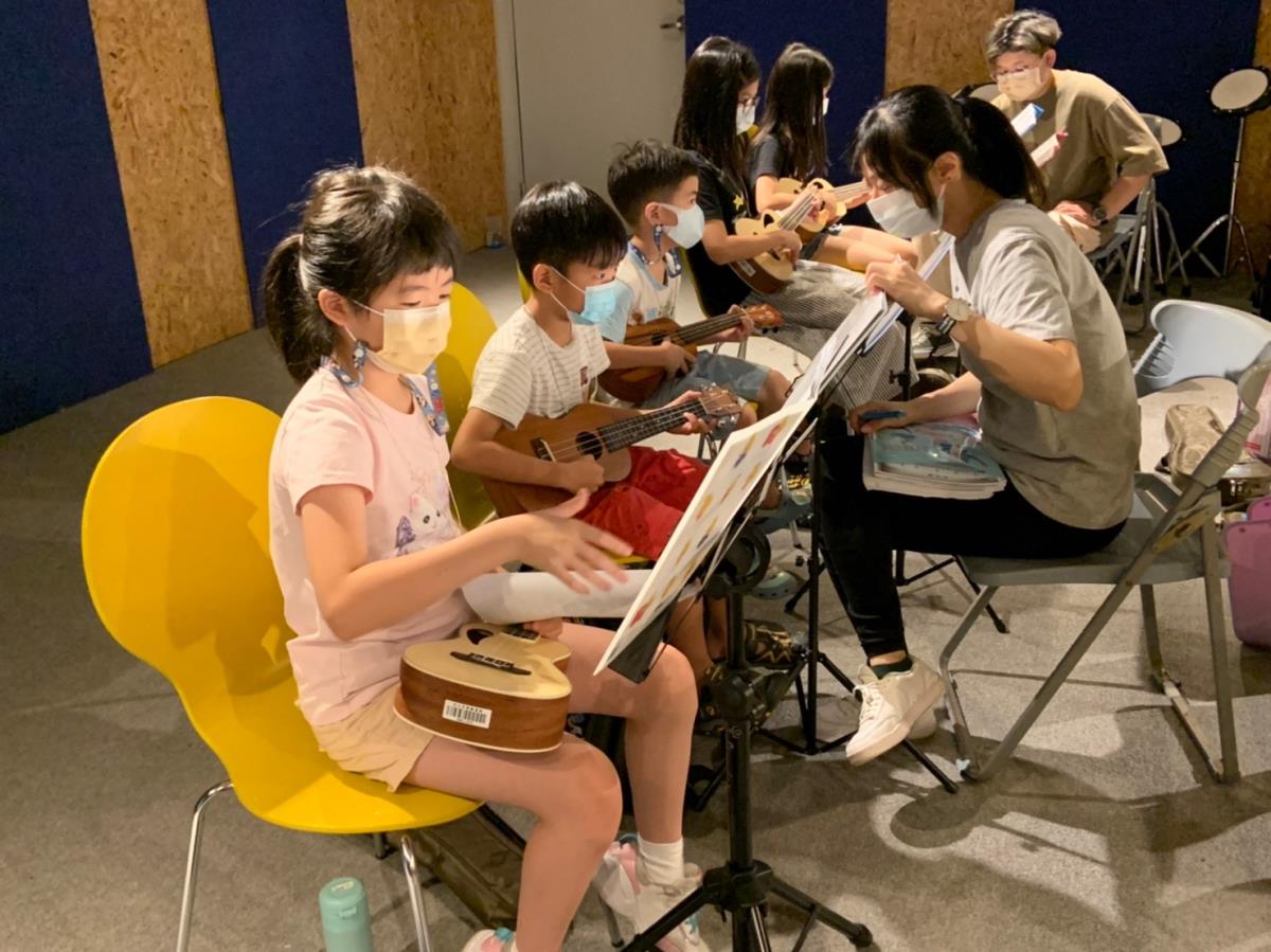許石音樂圖書館音樂工作坊-烏克麗麗教學