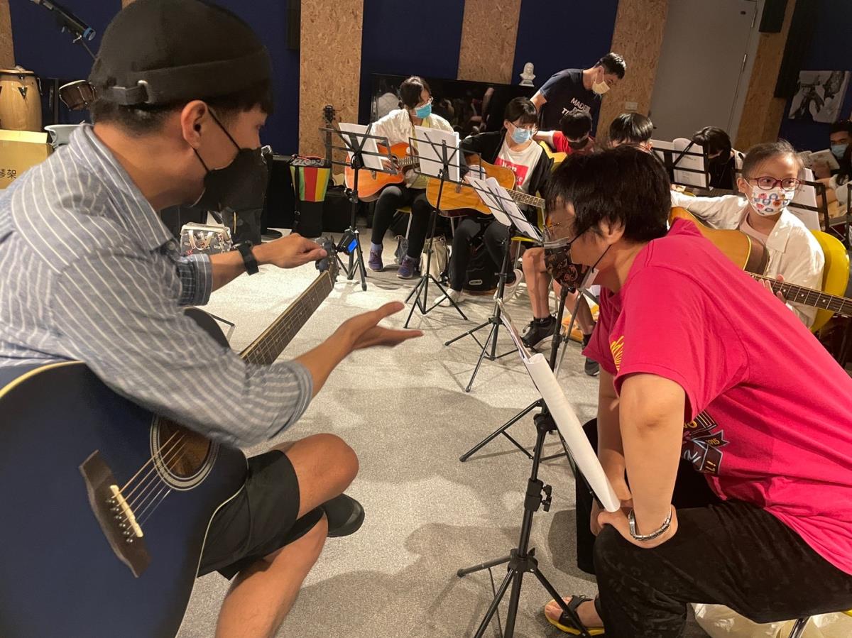 許石音樂圖書館音樂工作坊-吉他教學2