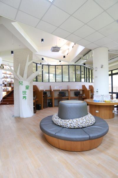 安南区土城図書館